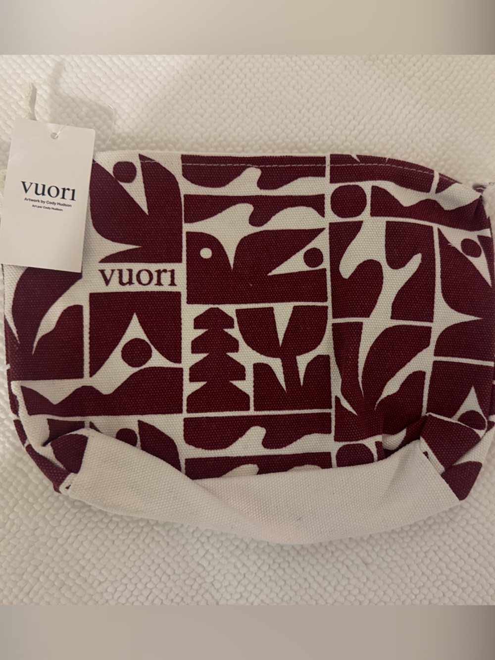 Vuori Canvas Graphic Pouch in Burgundy & Cream